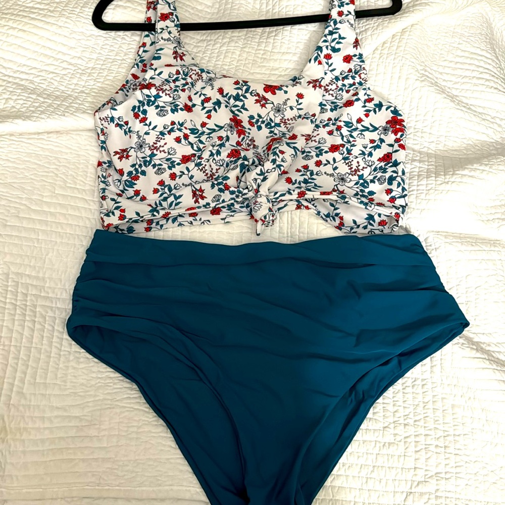 Adorable Zaful bathing suit set